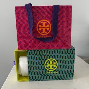 Tory Burch | gift box and bag set